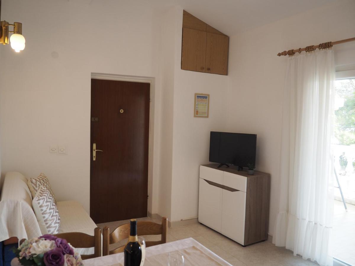 Apartments By The Sea Sevid, Trogir - 11505 Extérieur photo