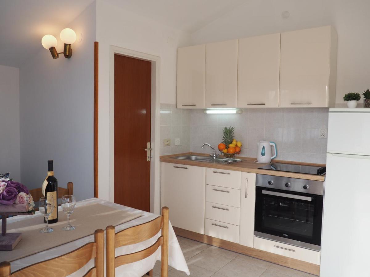 Apartments By The Sea Sevid, Trogir - 11505 Extérieur photo